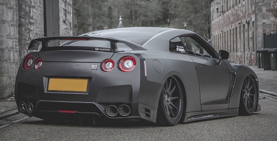 Nissan GT-R 